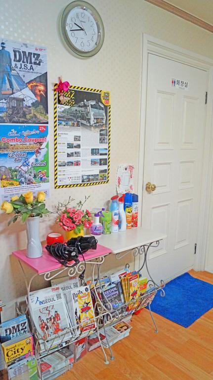 Alpha Guesthouse Seoul Bagian luar foto
