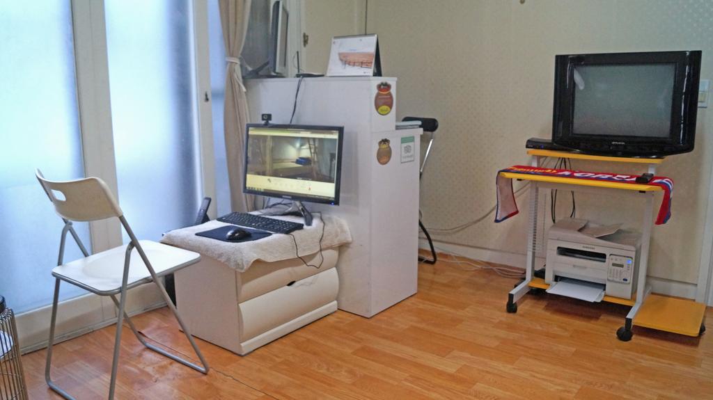 Alpha Guesthouse Seoul Bagian luar foto