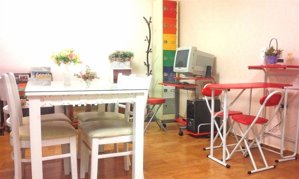 Alpha Guesthouse Seoul Bagian luar foto
