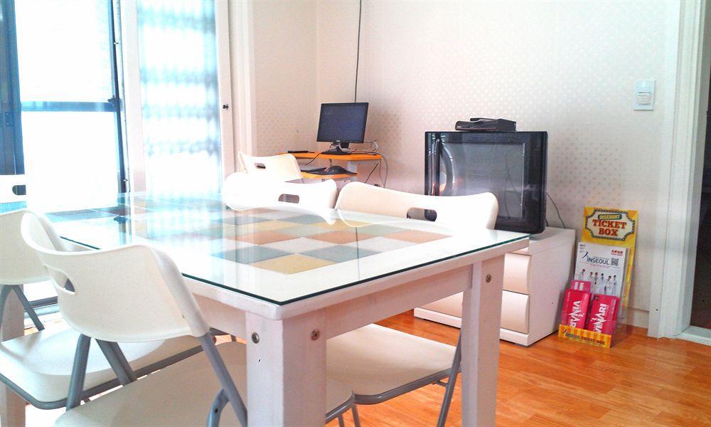 Alpha Guesthouse Seoul Bagian luar foto